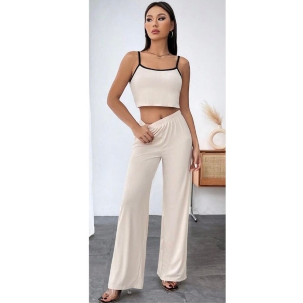 NIB TWO PIECE CONTRAST CAMI SET WITH ELASTIC BAND WIDE LEG PANTS! - Picture 5 of 6